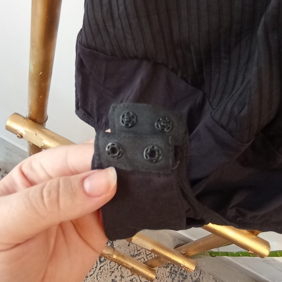 Zara Ribbed Bodysuit - Picture 11 of 12